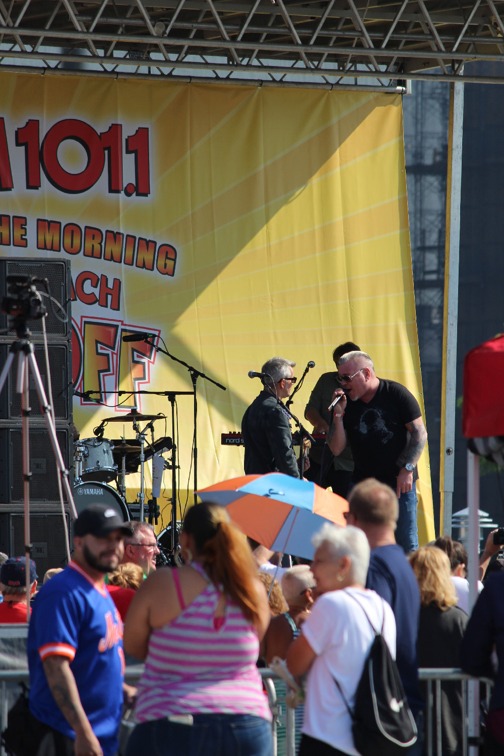 Steve Harwell of Smash Mouth at Coney Island in Brooklyn, New York